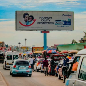 Emplacement OOH : comment choisir un panneau publicitaire extérieur ?